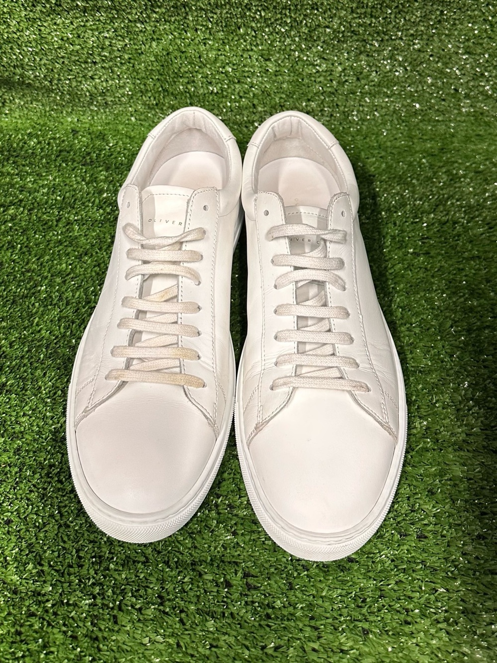 Oliver Cabell White Low-Top Leather Sneakers - Picture 2 of 13